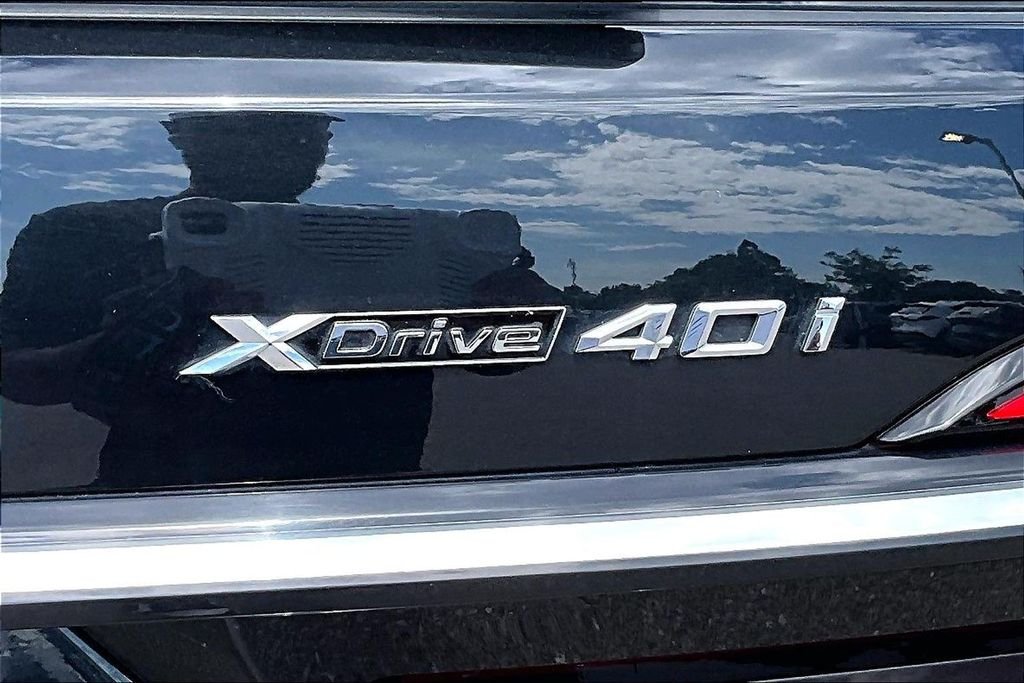 Used 2023 Black BMW xDrive40i image 30