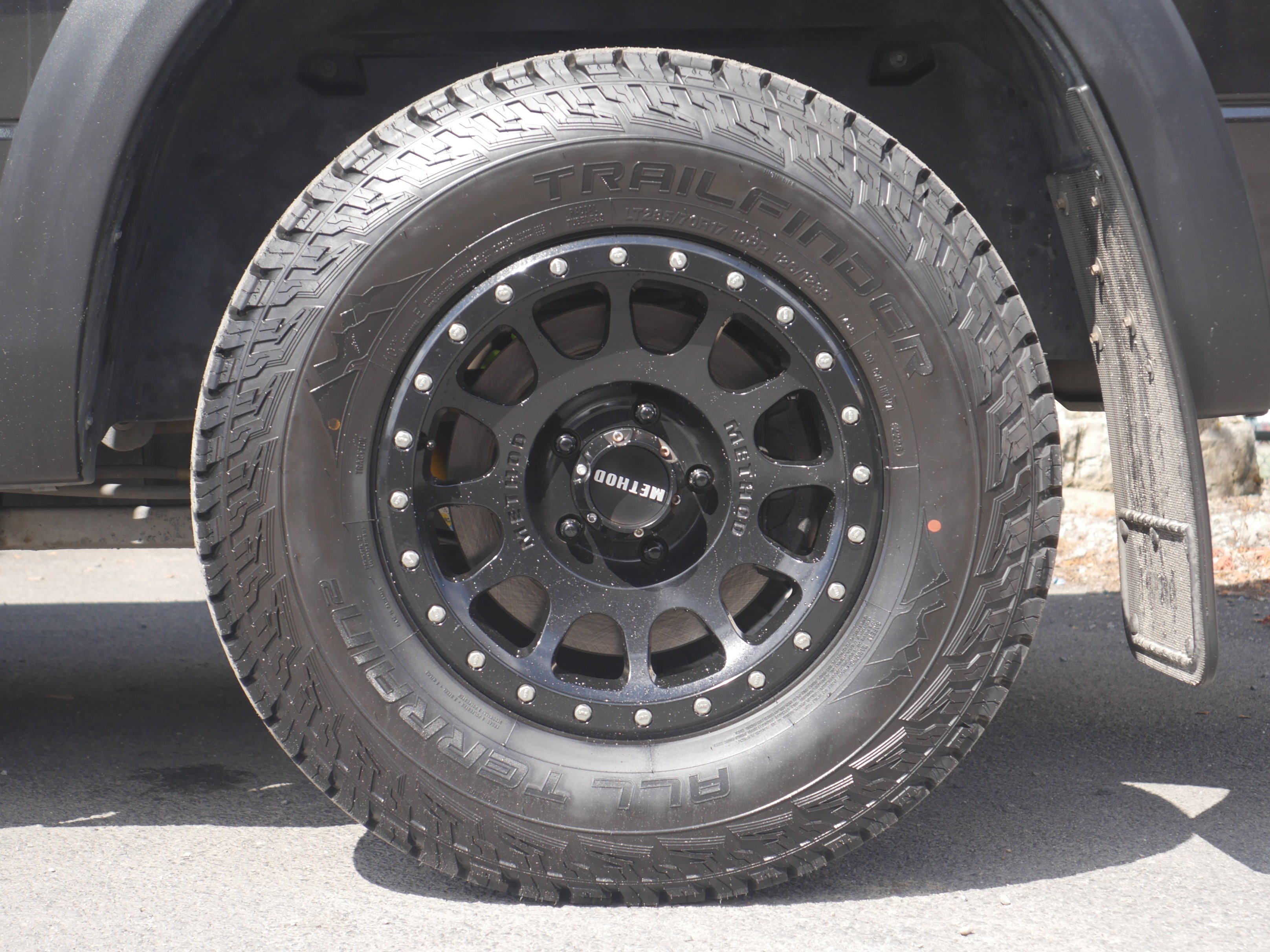 Used 2016 Brilliant Black Crystal Pearlcoat Ram Rebel image 19