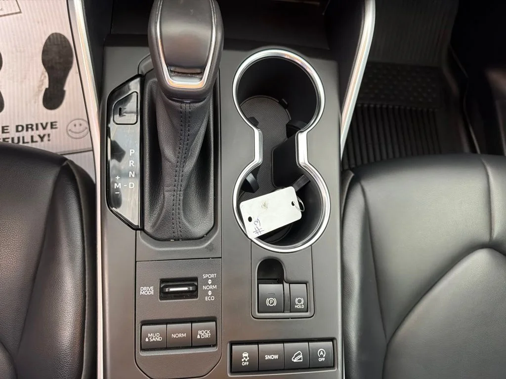 Used 2022 Moon Dust Toyota XLE image 19