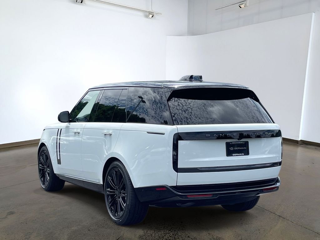 New 2026 Fuji White Land Rover SE image 6
