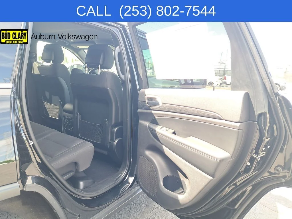 Used 2020 Black Jeep Laredo E image 13