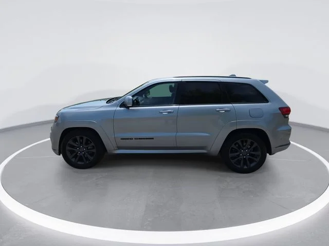 Used 2018 Silver Jeep Overland image 5