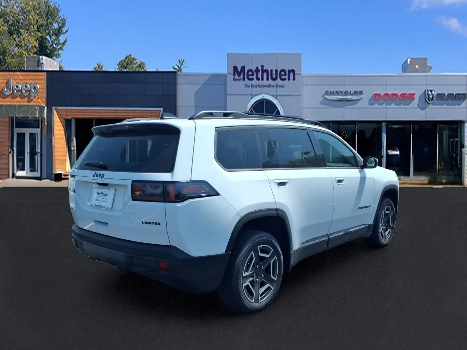 New 2026 Bright White Clear-Coat Exterior Paint Jeep Limited image 6