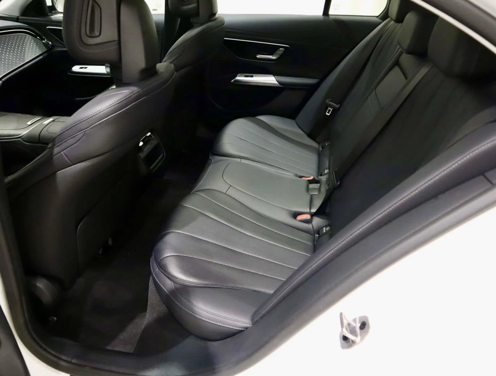 Used 2025 Polar White Mercedes-Benz E 350 image 19