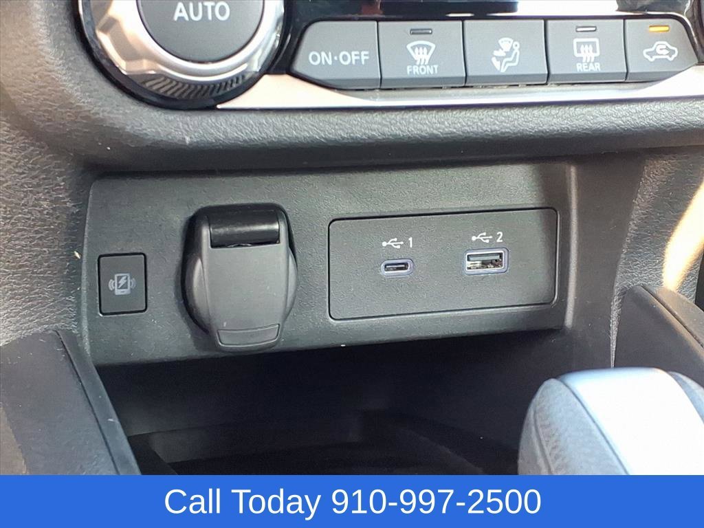 Used 2025 Gray Nissan 1.6 SR image 18