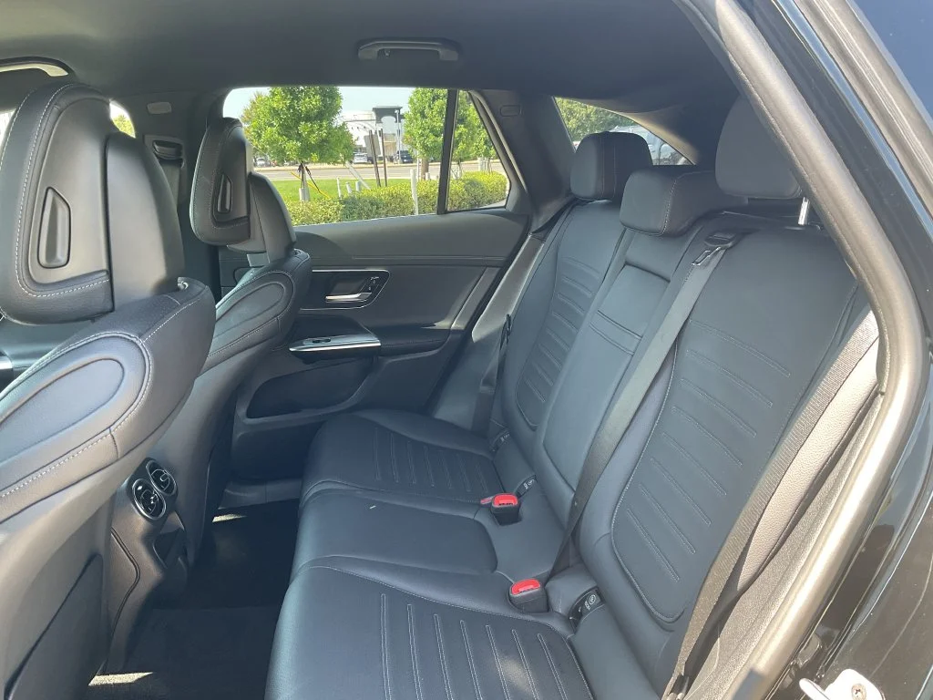 Used 2025 Black Mercedes-Benz GLC 300 image 14
