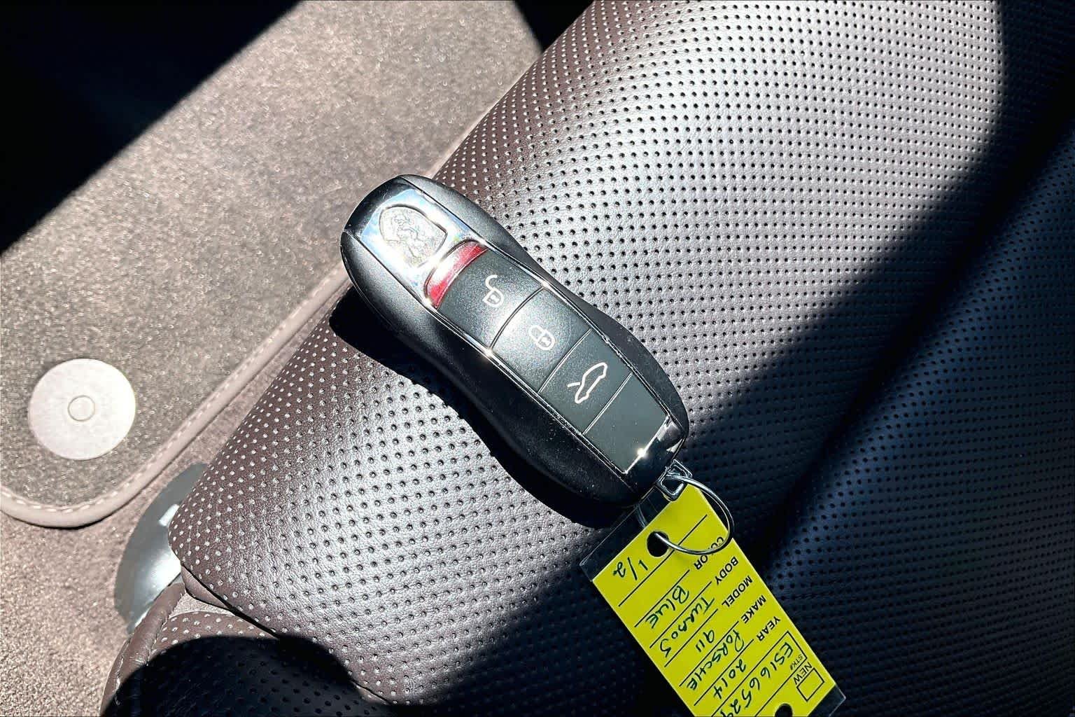 Used 2014 Dark Blue Metallic Porsche Turbo S image 11