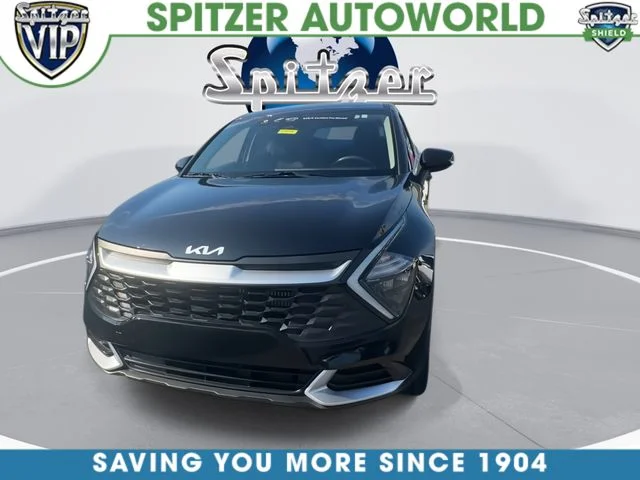 Used 2023 Black Kia LX image 4