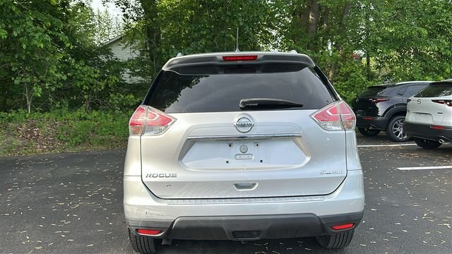 Used 2016 Silver Nissan SL image 6