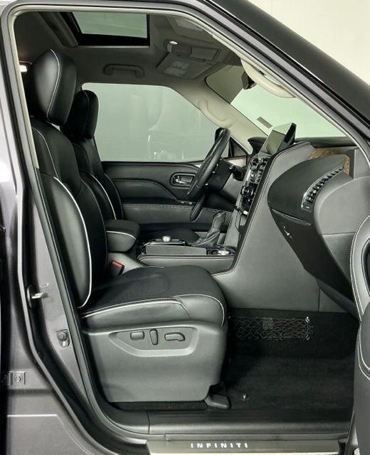 Used 2024 Gray INFINITI Premium Select image 32