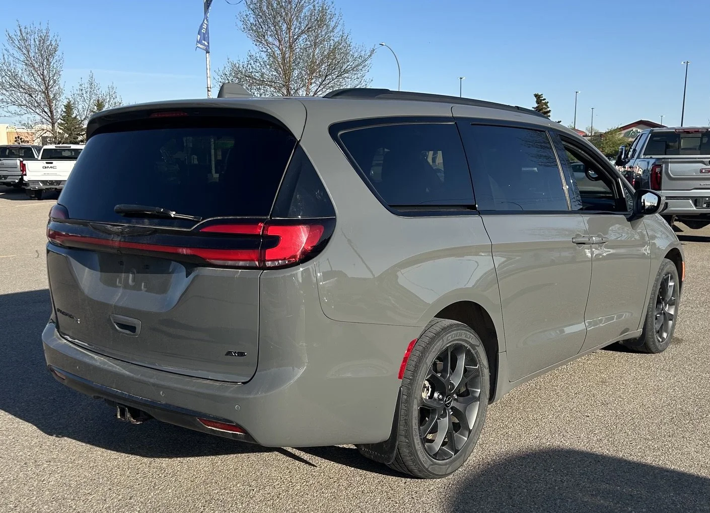 Used 2021 Gray Chrysler Touring AWD image 5