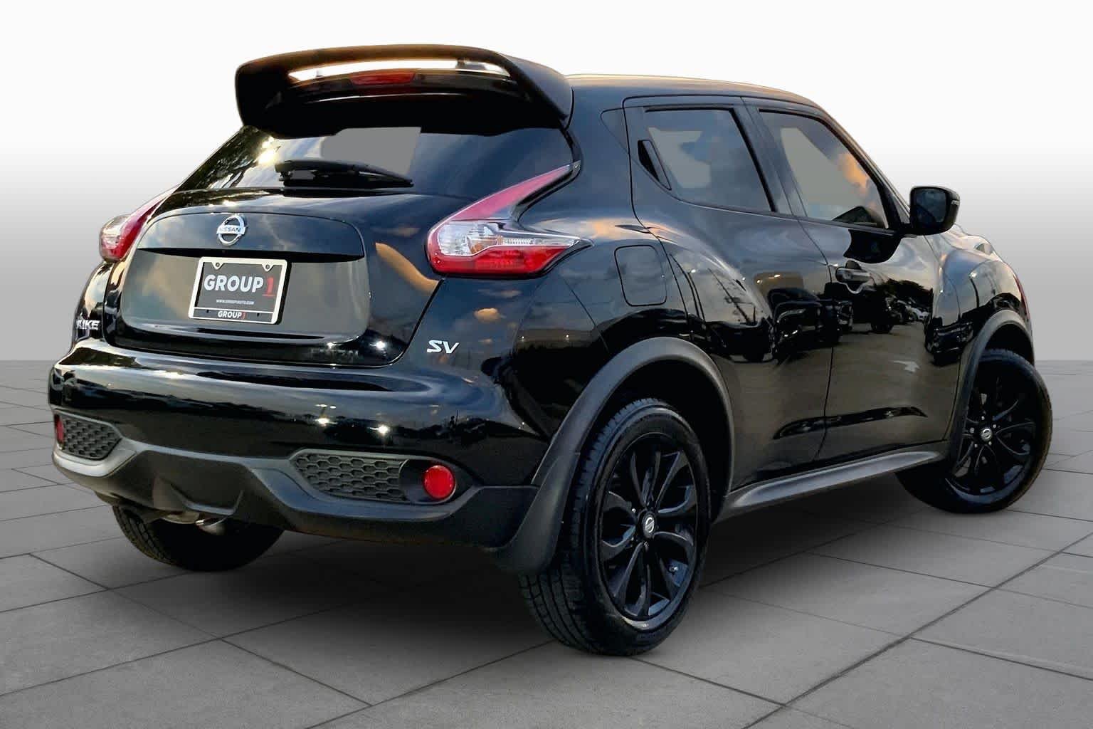Used 2016 Super Black Nissan SV image 13