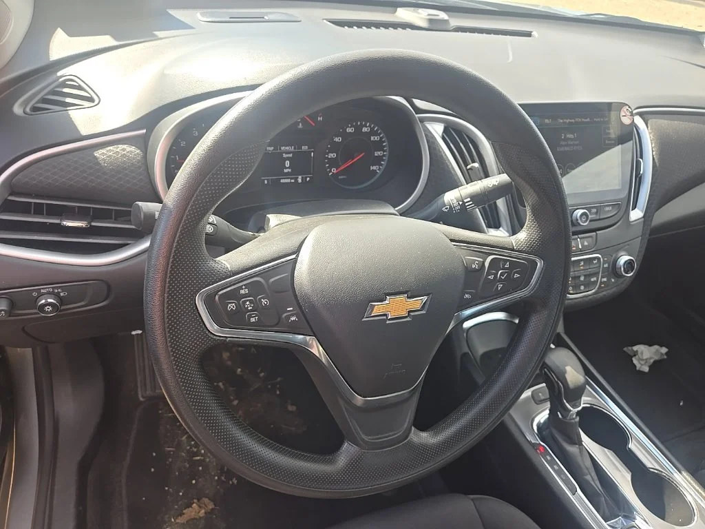 Used 2024 Gray Chevrolet LT image 5