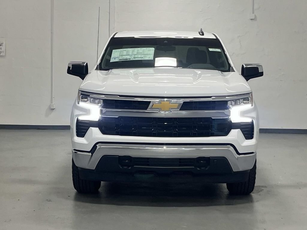 New 2026 Summit White Chevrolet LT image 3