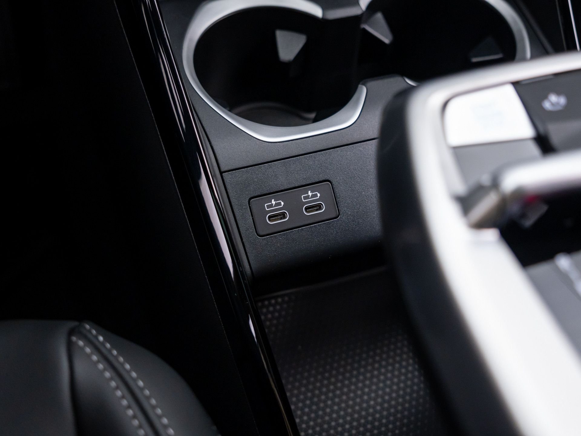 New 2026 Alpine White BMW xDrive28i image 22