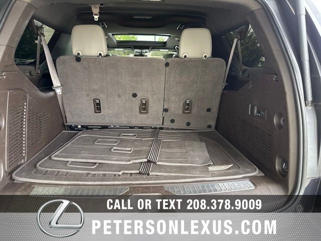 Used 2022 Gray Chevrolet Z71 image 23
