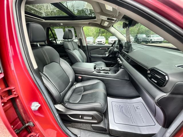 Certified Used 2025 Radiant Red Metallic II Honda Touring image 29