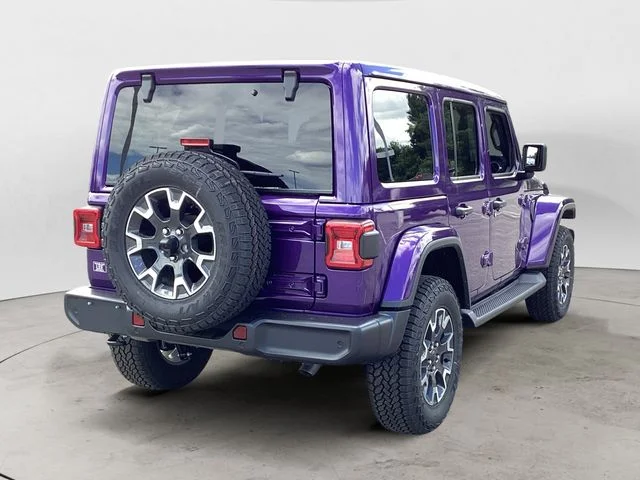 New 2026 Reign Jeep 4-DOOR SAHARA image 6
