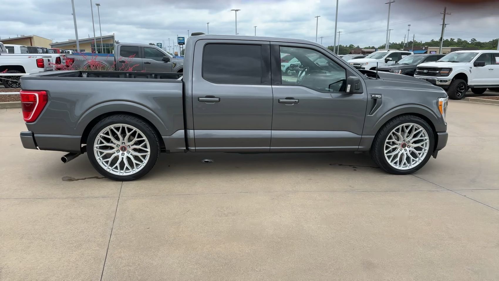 Used 2023 Gray Metallic Ford XLT image 2