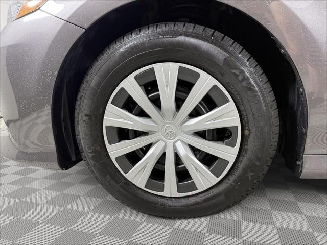 Certified Used 2019 PREDAWN GRAY MICA Toyota  image 21