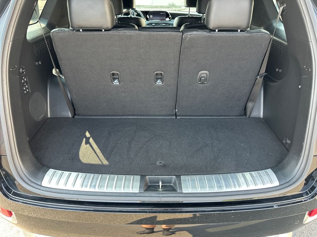 Used 2020 Black Hyundai Limited image 17