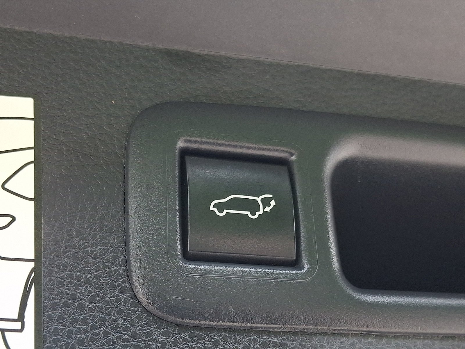 Used 2023 Moon Dust Toyota Platinum image 34