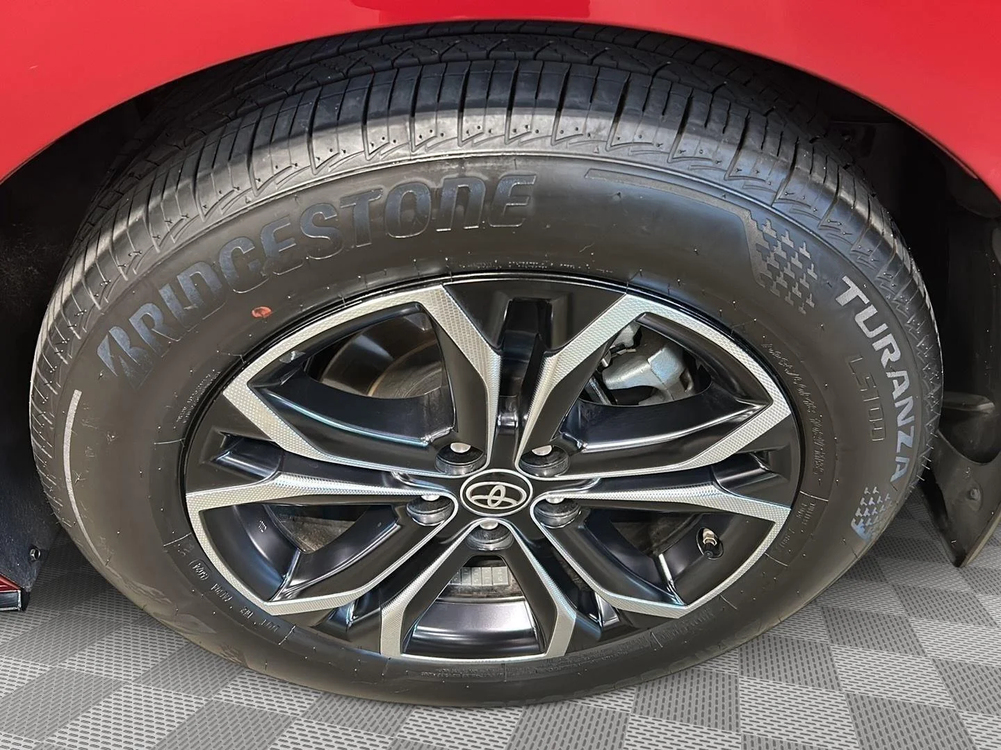 Used 2025 Ruby Flare Pearl Toyota Platinum image 28