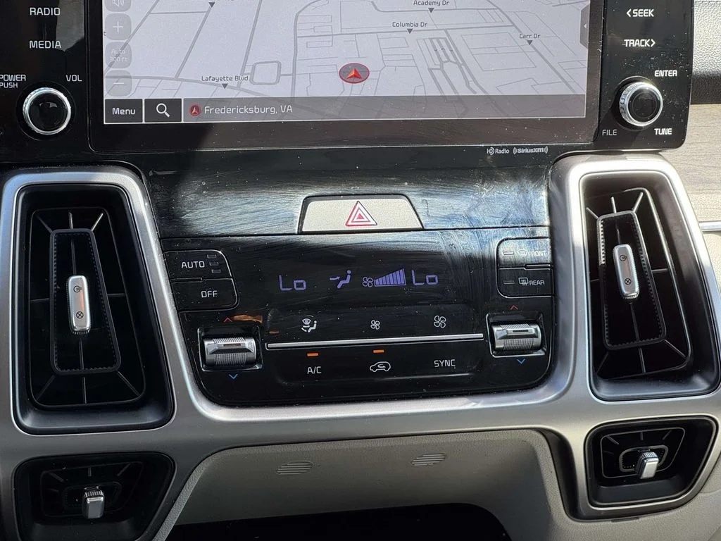Used 2023 Silver Kia X-Line S image 19