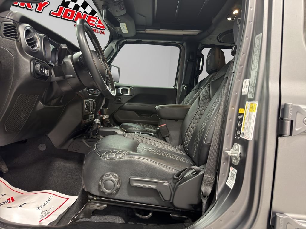 Used 2023 Bright White Clearcoat Jeep Sahara image 3