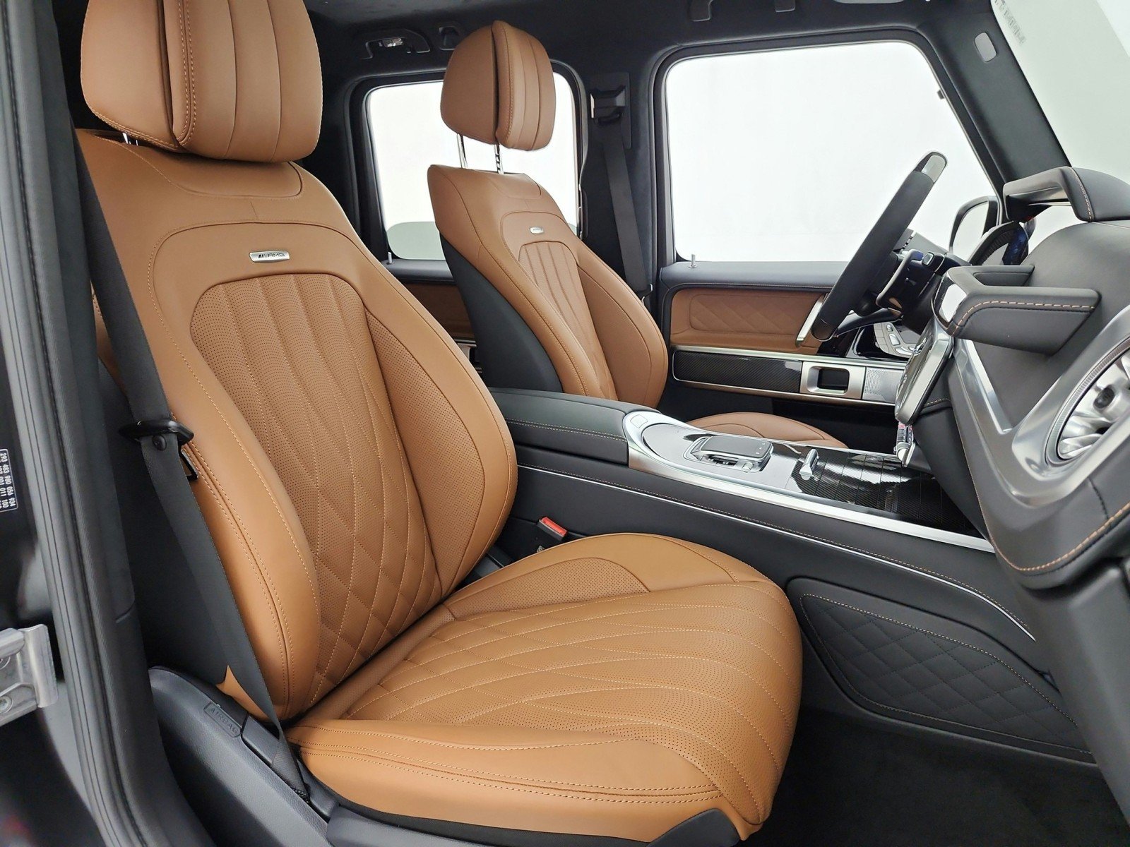New 2027 MANUFAKTUR Night Black Magno Mercedes-Benz AMG® G 63 SUV image 14