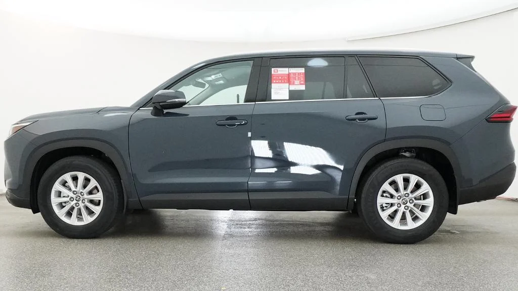 New 2026 Storm Cloud Toyota XLE image 2