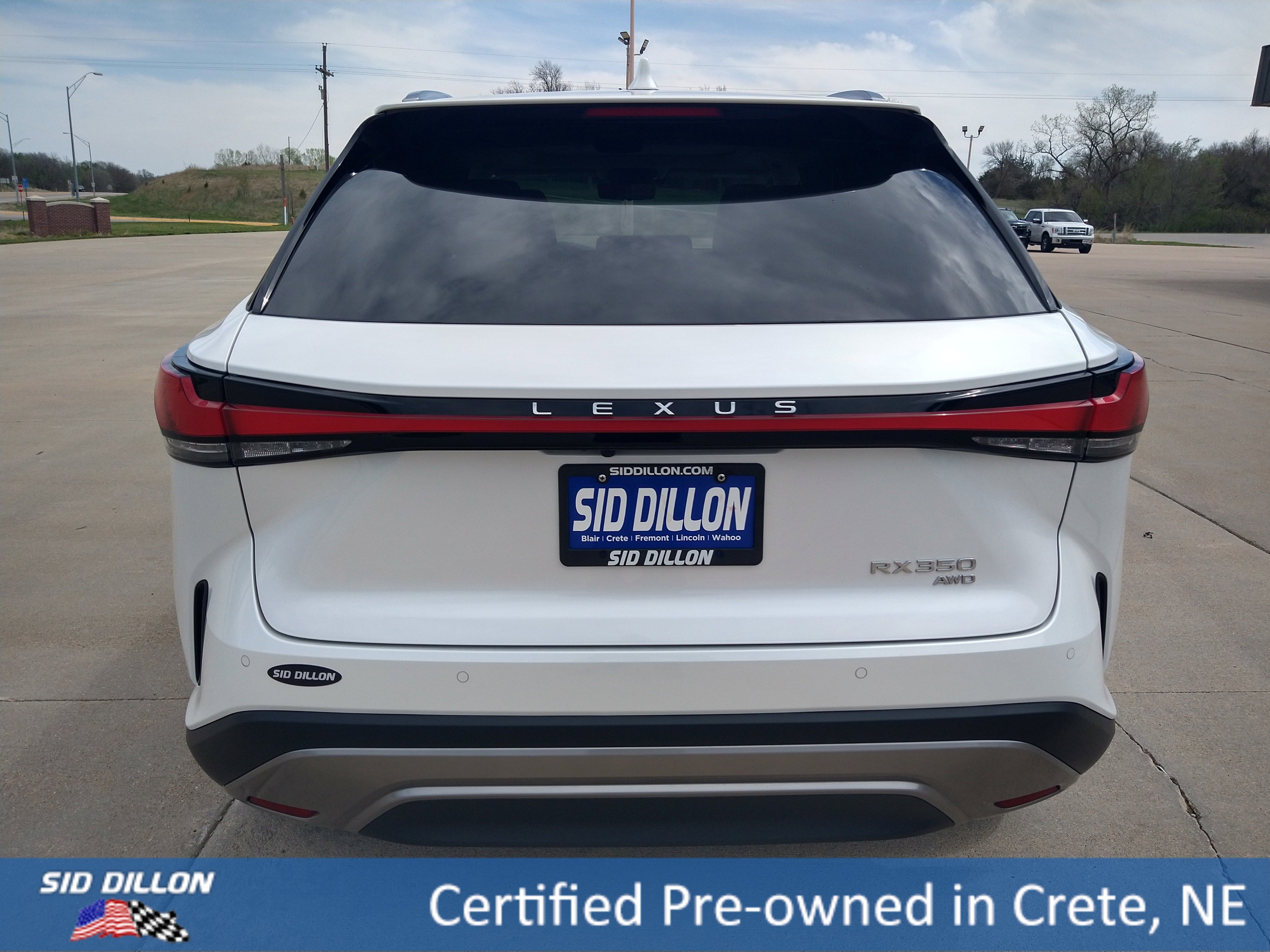 Used 2024 Eminent White Pearl Lexus Luxury image 18