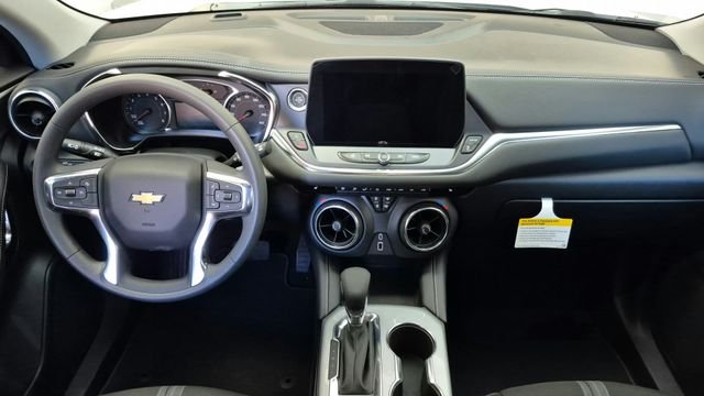 New 2026 White Chevrolet LT image 27