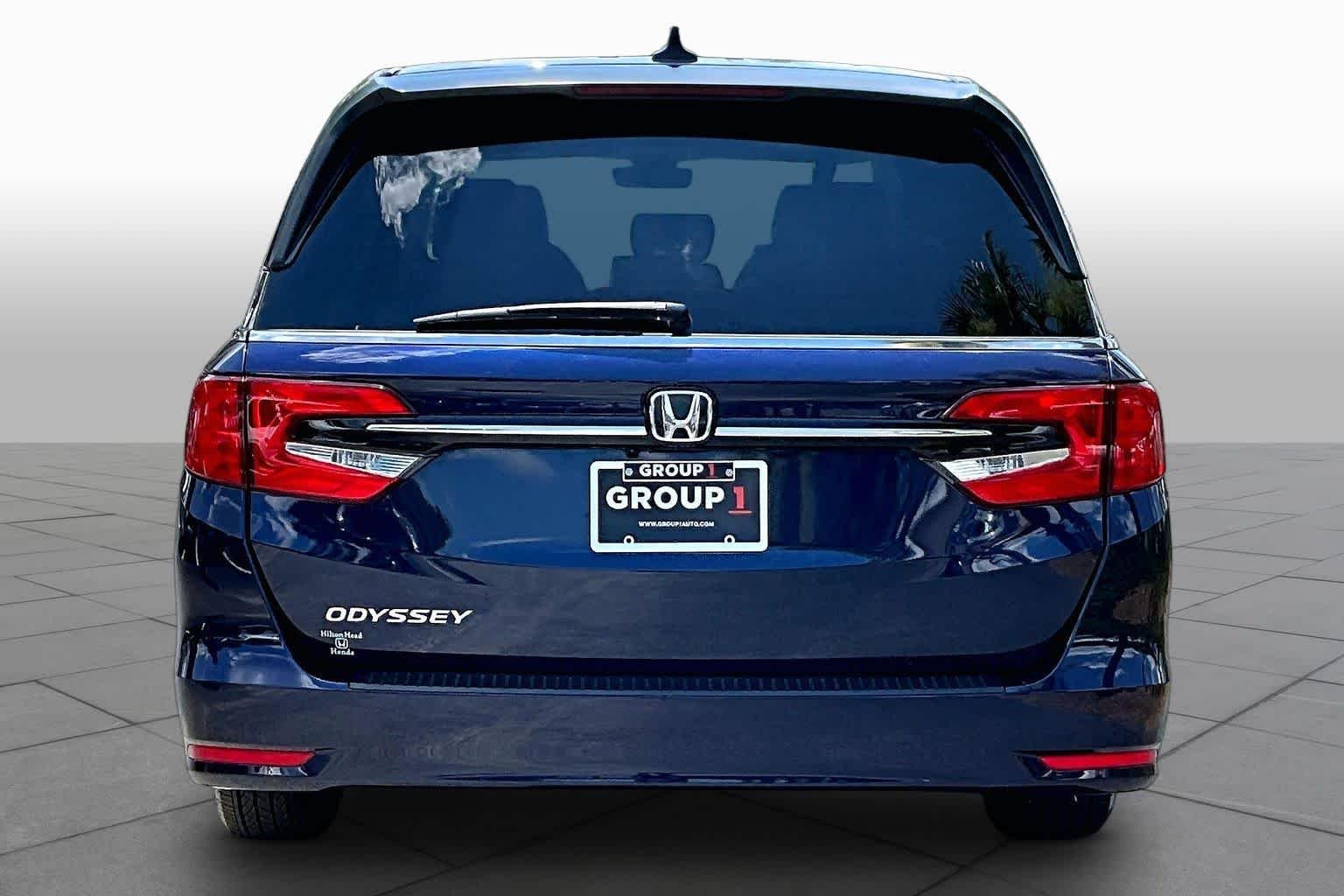 Used 2023 Obsidian Blue Pearl Honda EX-L image 5