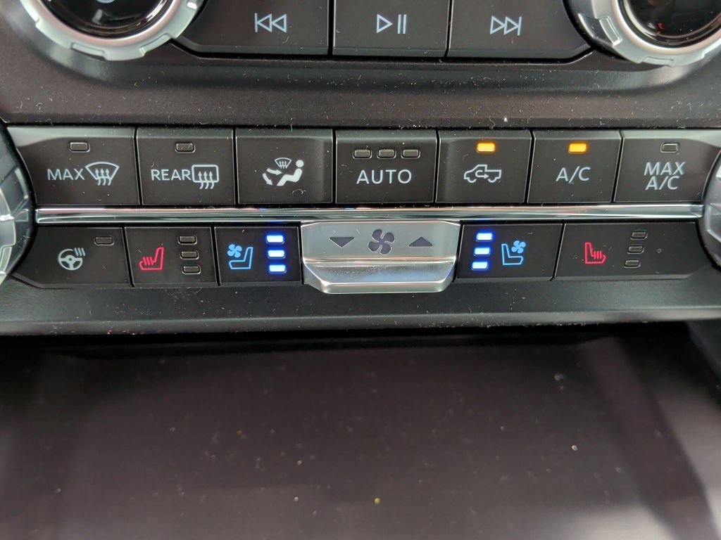 New 2026 Agate Black Metallic Ford F-250® Platinum® image 26
