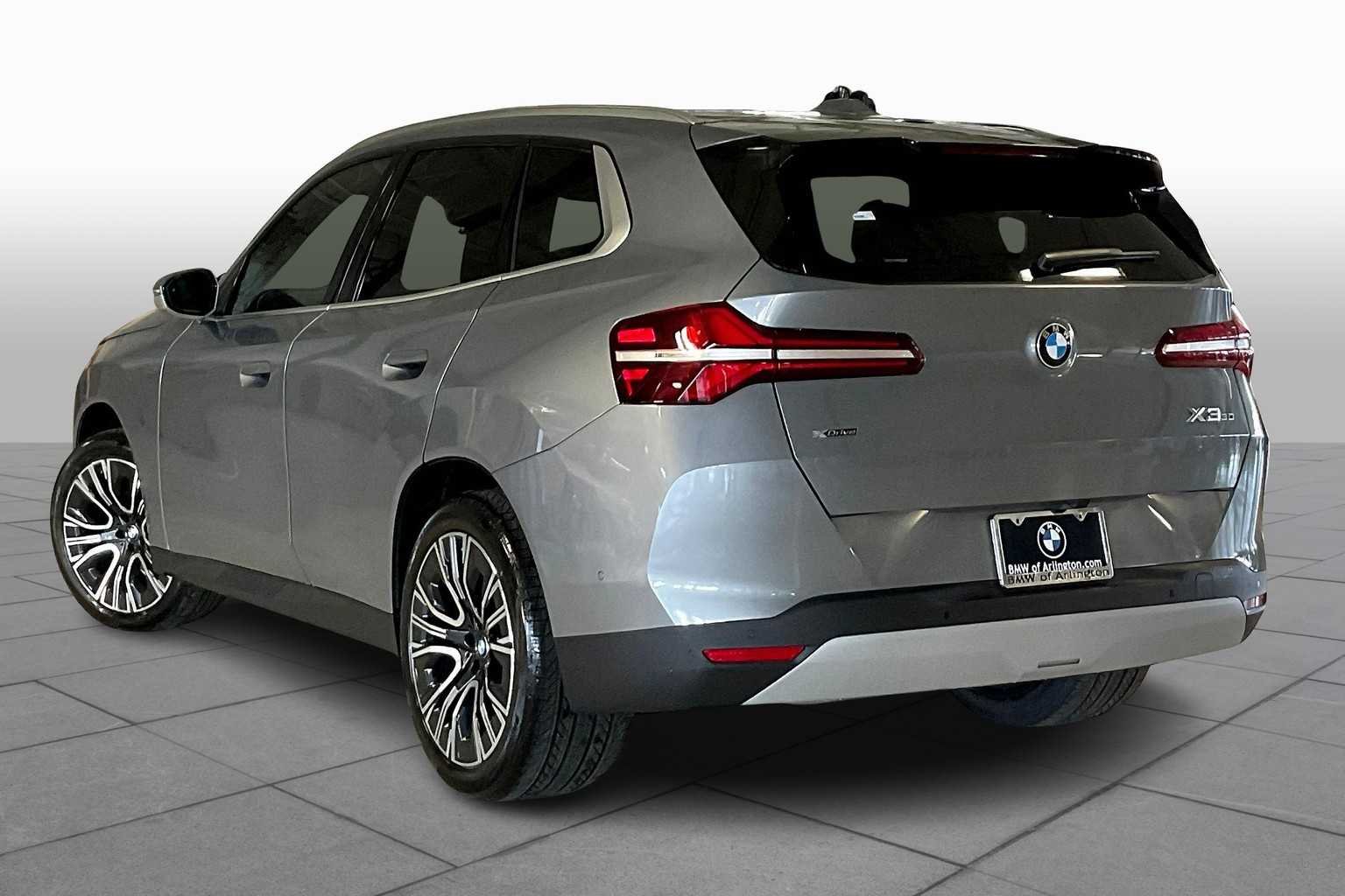 2026 BMW X3 30 - Photo 12