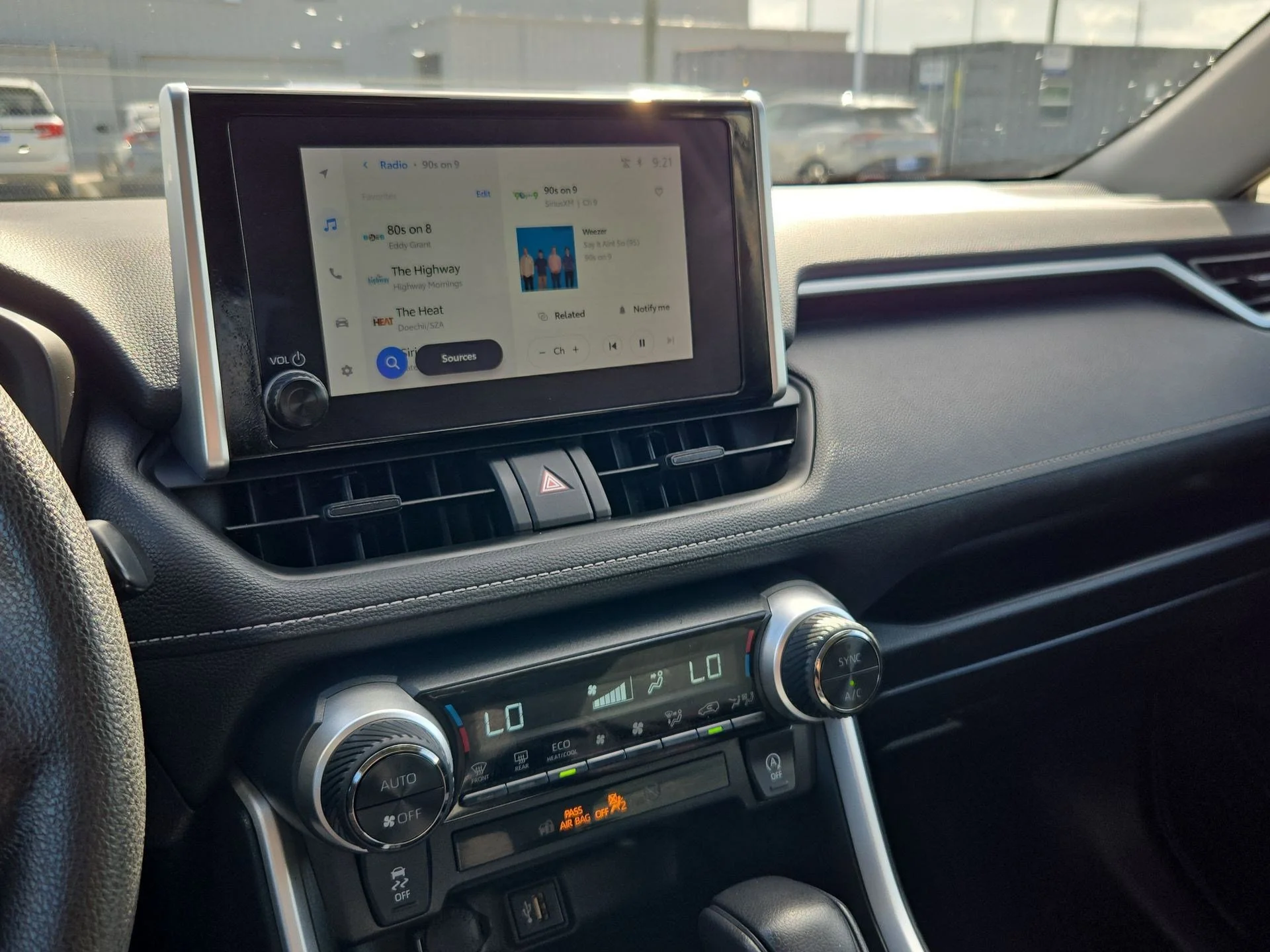 Used 2024 Wind Chill Pearl Toyota XLE image 22