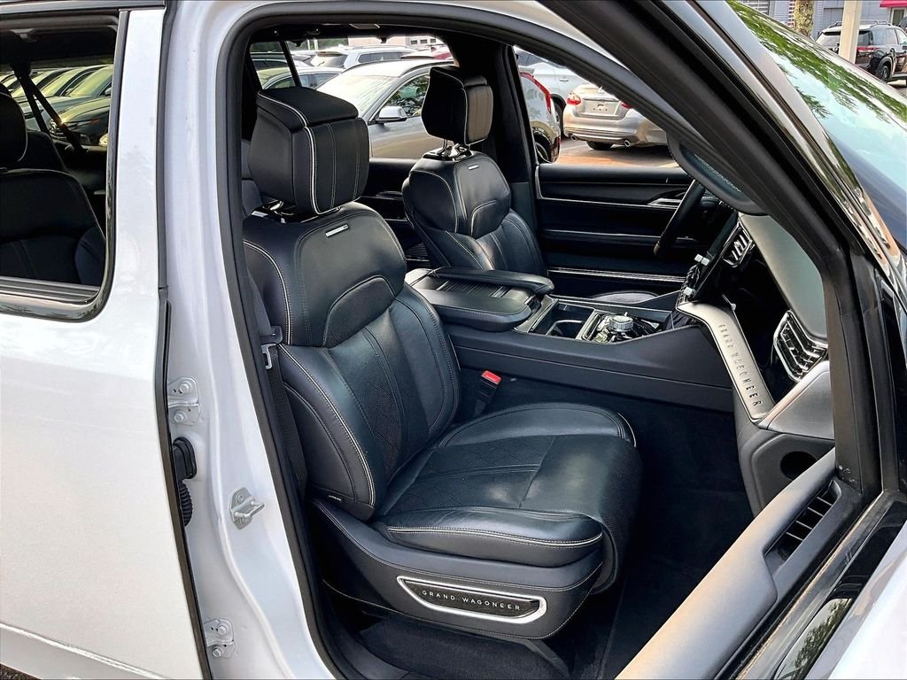 Used 2024 White Jeep Series II image 11