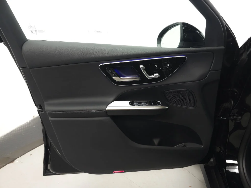 Certified Used 2026 Black Mercedes-Benz GLC 300 image 5