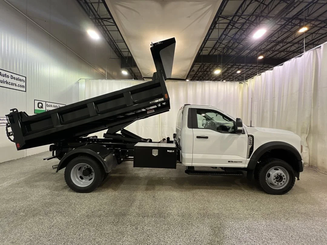 New 2026 Oxford White Ford F-550® XL image 20