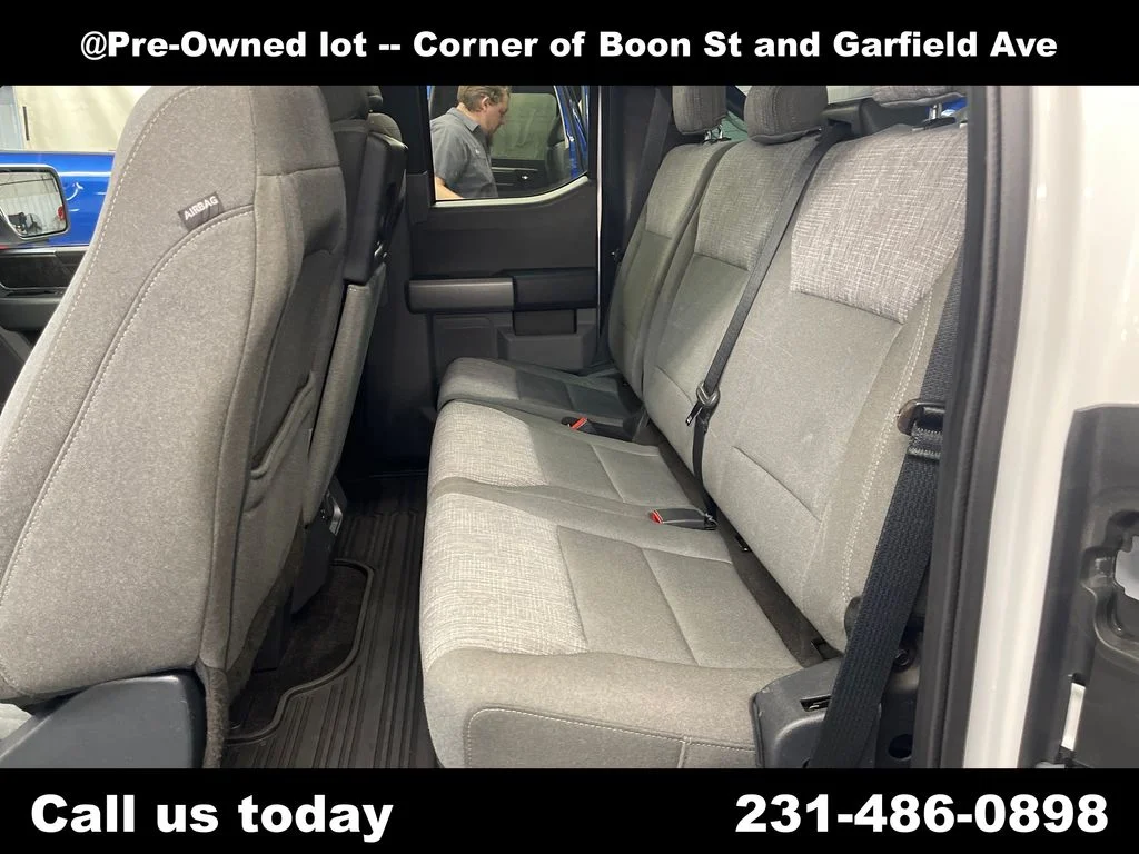 Used 2021 White Ford XLT image 21