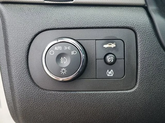 Used 2008 WHITE Chevrolet SS image 20