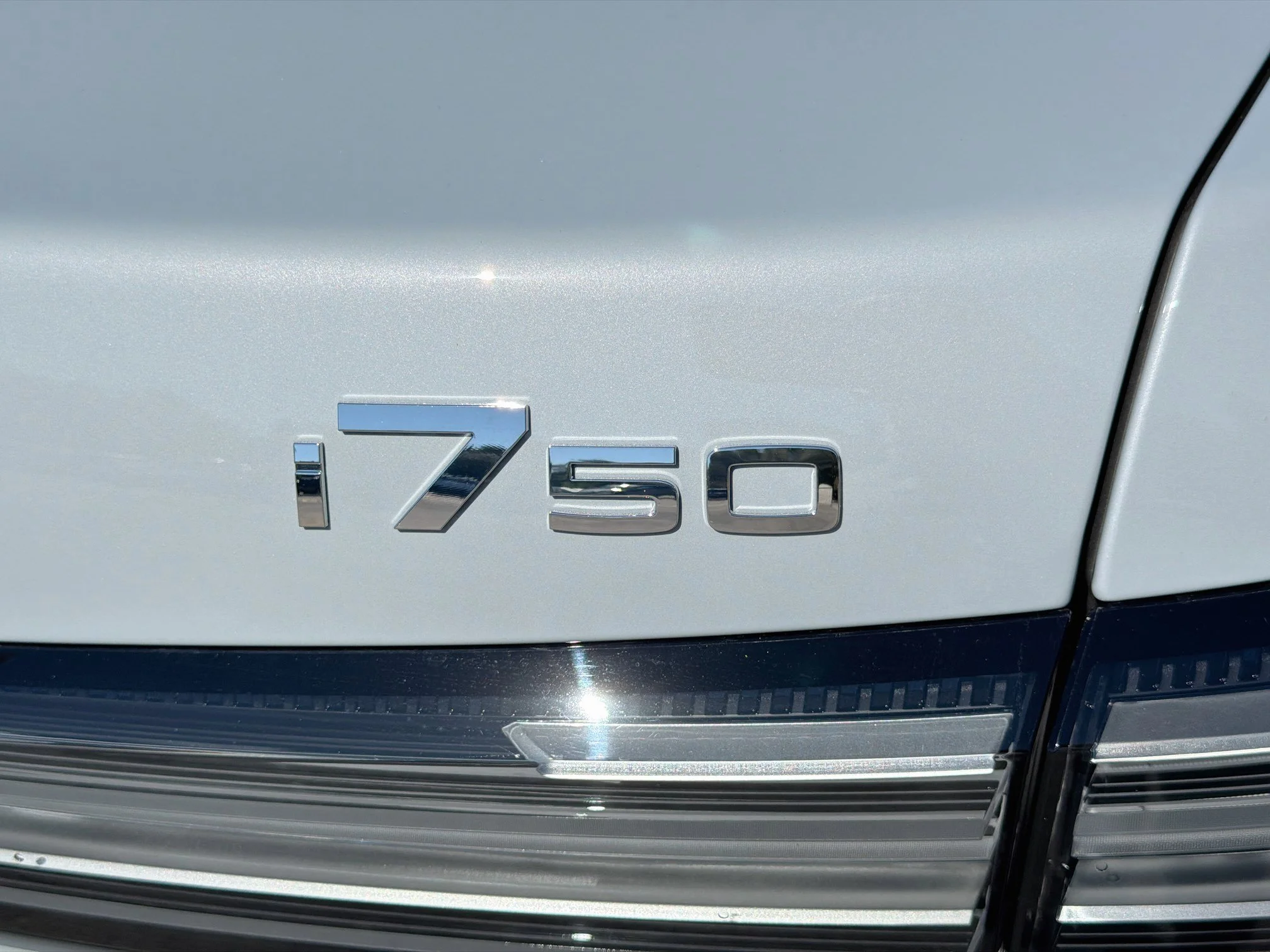 New 2027 Brooklyn Grey Metallic BMW 50 xDrive image 11