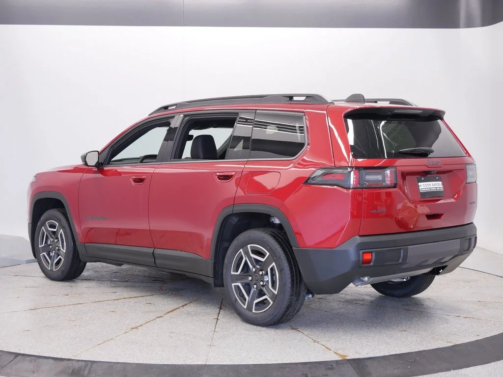 New 2026 Red Hot Pearlcoat Jeep Limited image 3