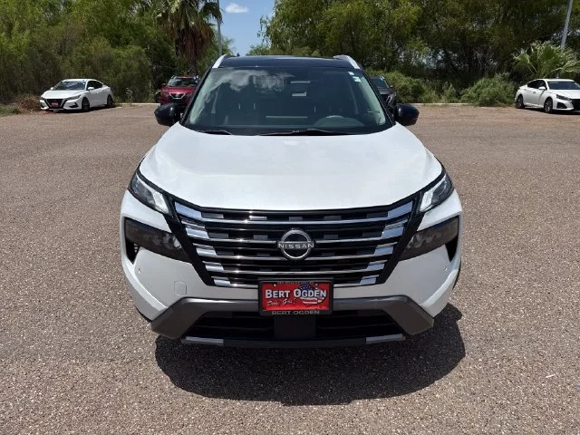 Used 2024 White Nissan SL image 2