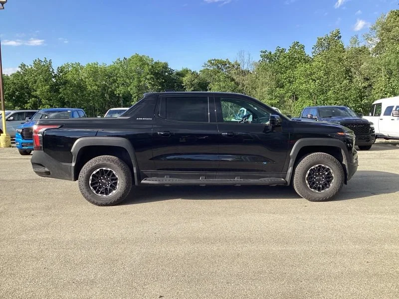 2026 Chevrolet Silverado EV Trail Boss - Photo 8