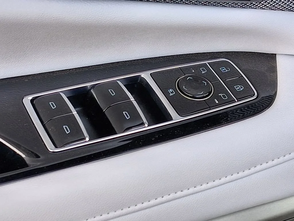 2025 Cadillac OPTIQ Luxury 1 - Photo 19