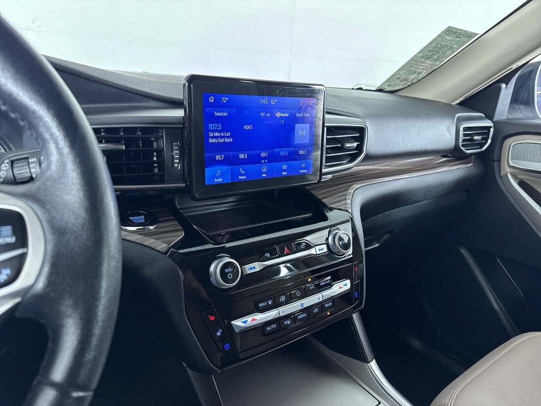 Used 2023 White Ford Limited image 17