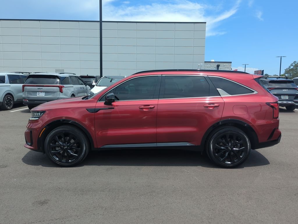Used 2021 Red Kia SX-Prestige image 4