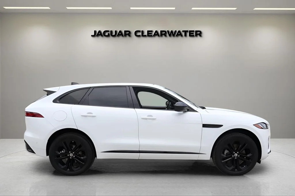 2026 Jaguar F-Pace R-Dynamic S - Photo 6